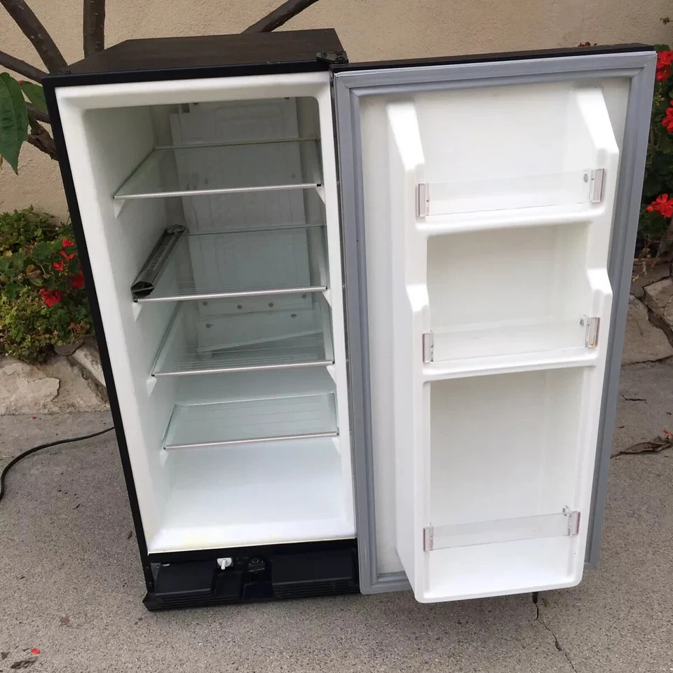 (Black) Uline mini refrigerator uln-15rb-00 - Image 2 of 3