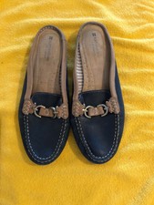 naturalizer saban navy