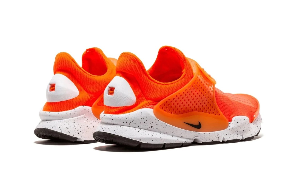 Nike Sock Dart SE Total Crimson size 13. Orange White 