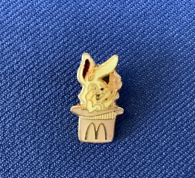 VINTAGE McDONALD'S RABBIT IN A HAT EMPLOYEE HAT PIN | eBay