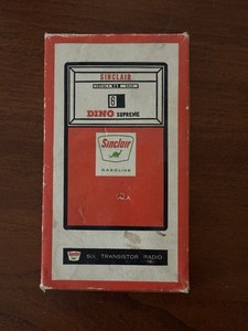 1960s Sinclair Dino Supreme Gas Pump Vintage Transistor Radio In Box With Earbud