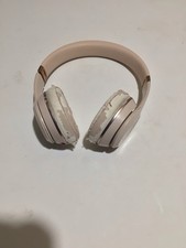 Beats by Dr. Dre Solo3 Wireless On Ear Headphones Rose Gold