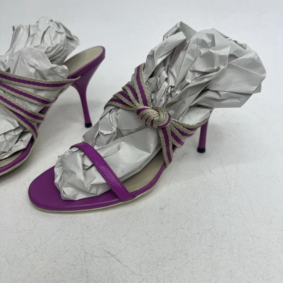 GUCCI - Tacones morados con tiras - Talla 7 - Hecho en Italia Foto 4 de 4