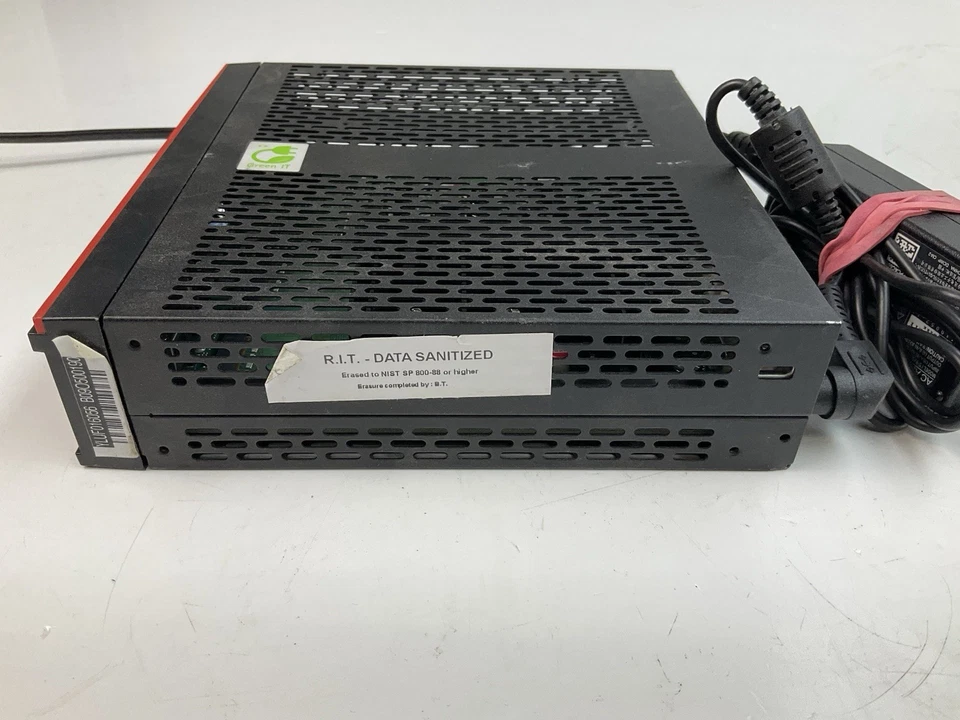 Fujitsu Futro S520 Thin Client Mini PC 2GB Ram 3GB Flash  - Image 3 of 4