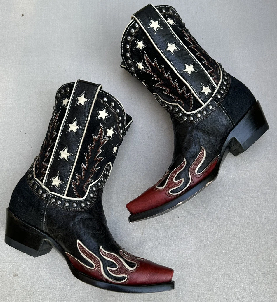 Elvis cowboy boots top