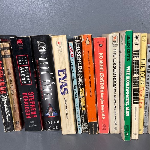 LOT OF 100 - Random Mix Trade Size Paperback Fiction Books Literature All Genres - Picture 18 of 24