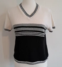 0468 - NEW WAVE KNITS - See Measurements - Black & White Striped V Neck T Shirt