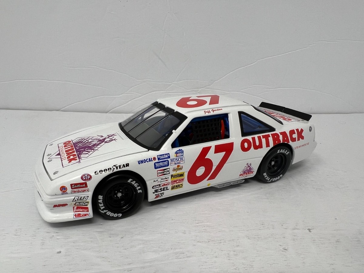 Action Nascar #67 Jeff Gordon Outback Steakhouse 1990 Pontiac 1:24