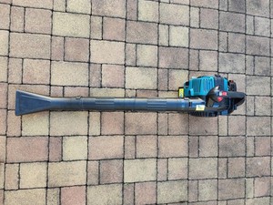 MAKITA Benzin-Laubbläser Modell BHX 2501 (als Ersatzteil defekt)