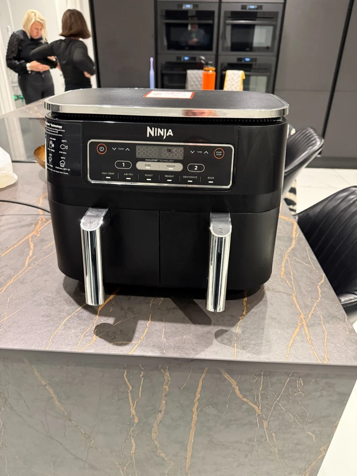 Ninja Foodi Dual Zone AF300UK, photo 1 of 5