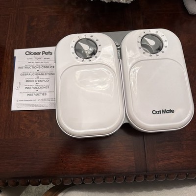 Cat Mate C200 2-Meal Automatic Pet Feeder for Cats and Small Dogs (read)
