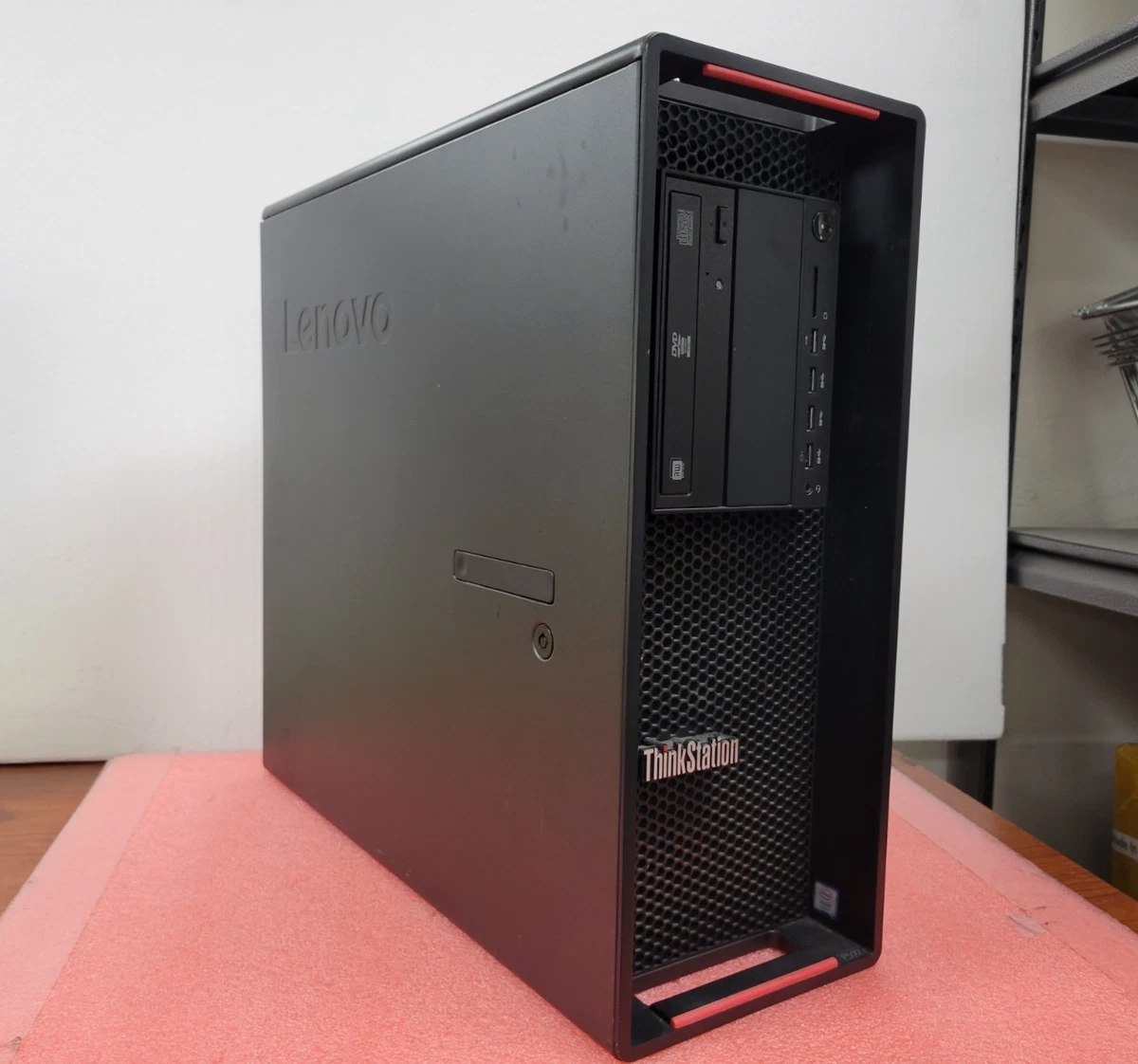 ワークステーション ThinkStation P500 Xeon E5-2697V3 SSD256G Lenovo