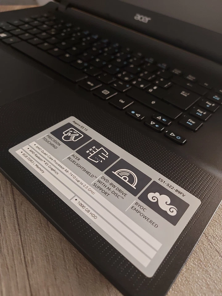 Compiuter portatile Notebook ACER Aspire ES 15, nero, AMD quartcore processor A8 - Immagine 3 di 4