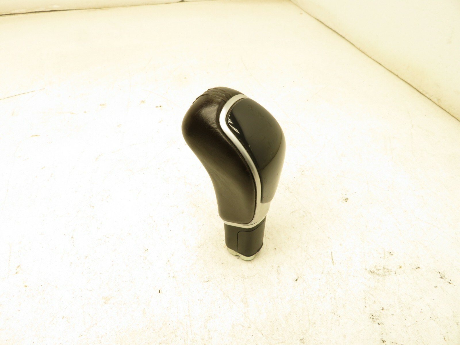 2014-2017 MASERATI GHIBLI S Q4 AUTOMATIC TRANSMISSION SHIFTER LEVER KNOB OEM
