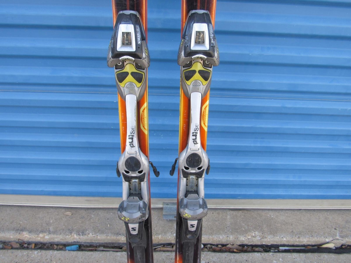 Salomon Axendo 9 Adult Skis Oversized w/ Salomon Pulse Bindings