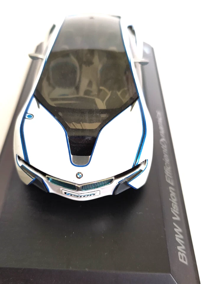 EDICOLA USATO 1:43 AUTO DIE CAST  BMW VISION EFFICIENT DYNAMICS   EDI VARIE 12 - Immagine 2 di 4