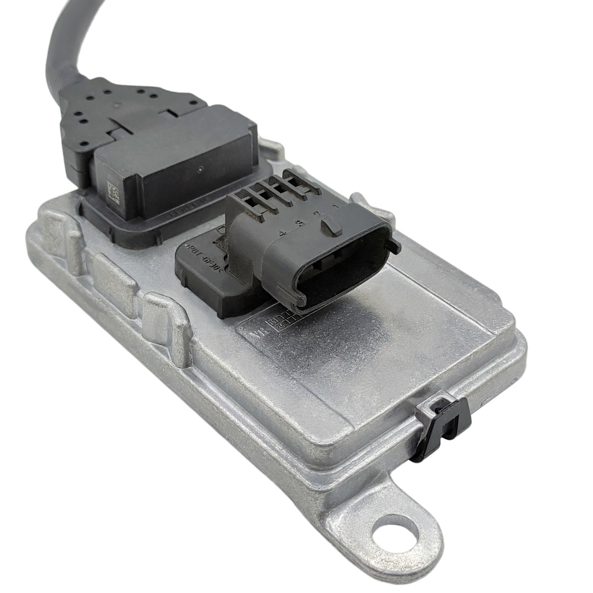 Car 24V Nitrogen Nox Oxygen Sensor 5WK97371 For Volvo Truck