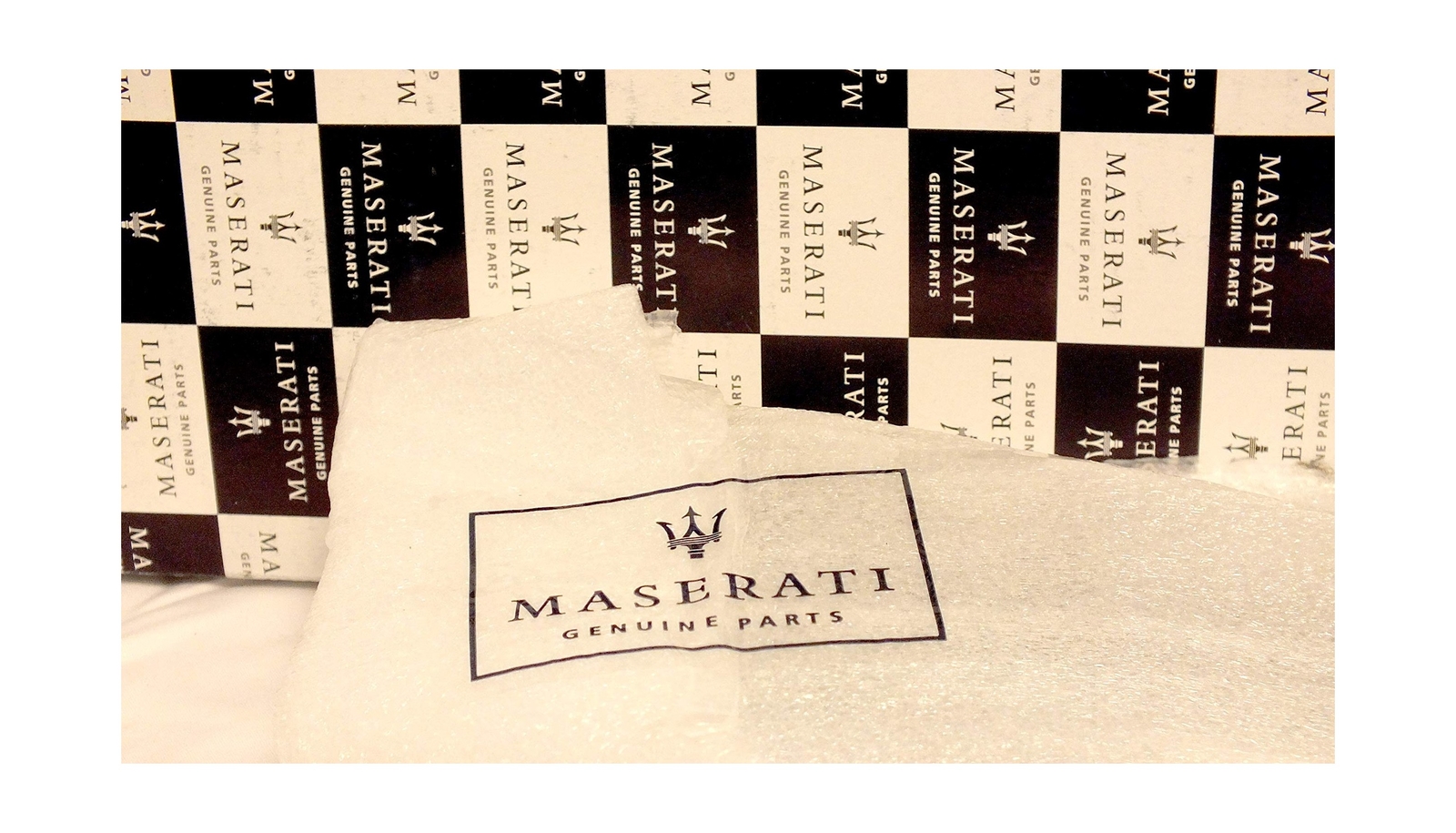 Genuine Maserati Ghibli, Quattroporte Wiper Blades Kit