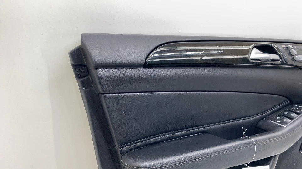 2016-2019 Mercedes-Benz GLE350 Front Driver Side Door Panel Trim Cover Left LH Foto 2 de 4
