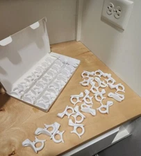 42 Lewufe Light Hanger Hooks White Outdoor NEW