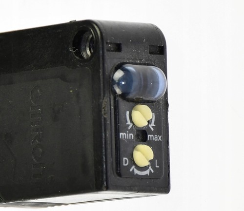 Omron Reflection Sensor E3Z-D62 NPN 1pc - Picture 2 of 7