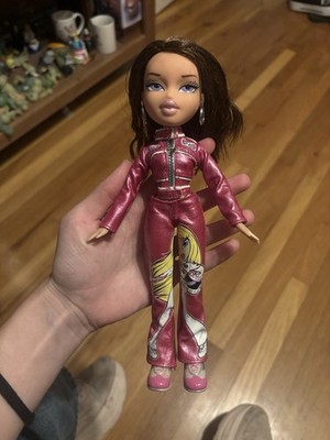 Bratz Play Sportz Dana Doll Racecar Driver Incomplete No Box MGA Entertainment