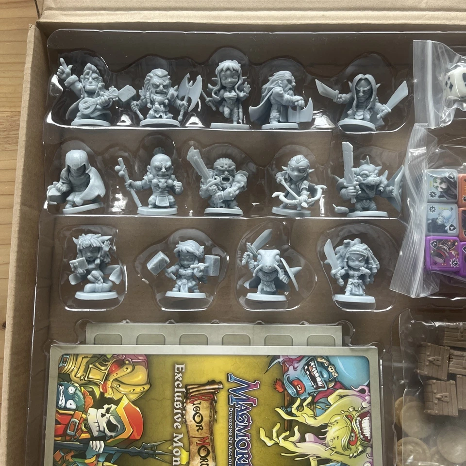 Caja exclusiva Masmorra Kickstarter CMON Dungeons of Arcadia MMR-KS01 Foto 2 de 4