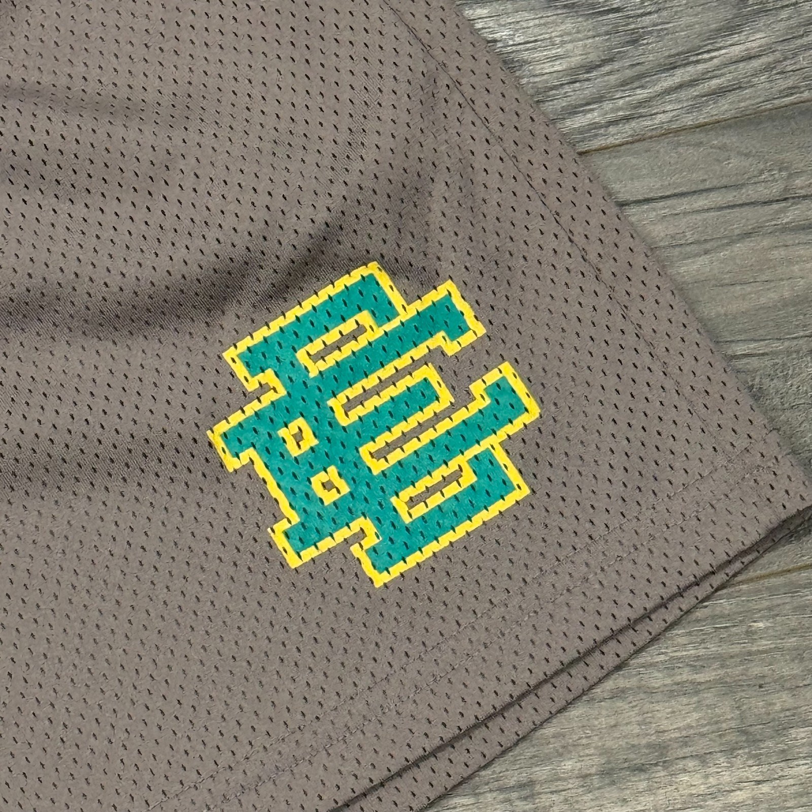 Authentic Eric Emanuel EE Basic Short Grey/Green … - image 3