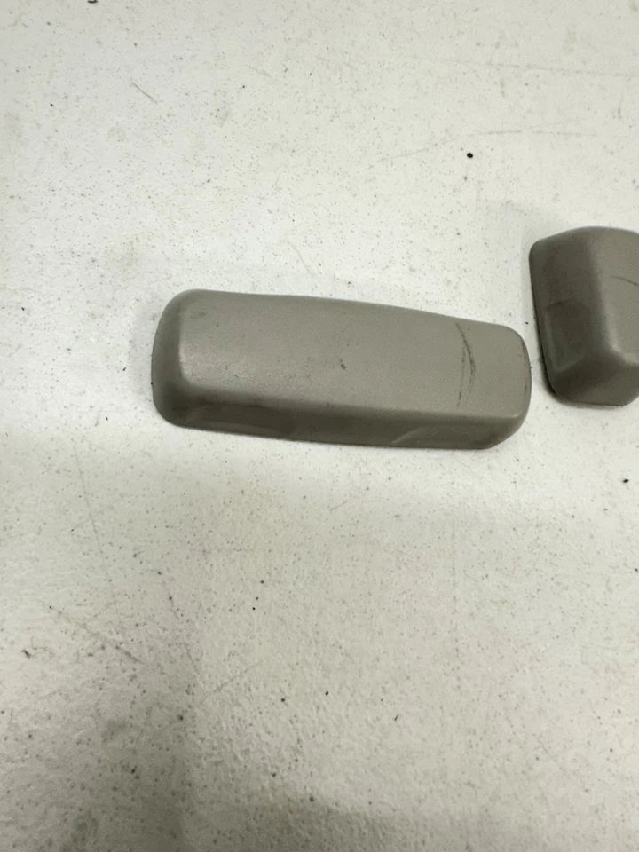 Hyundai Sonata 2006-2008 asiento eléctrico botón perilla cubierta lado del conductor OEM gris S8 Foto 2 de 4