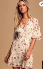 New Lulus Women’s Size Small All Along Beige Floral Print Faux Wrap Mini Dress