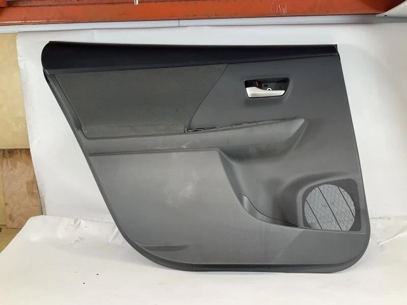 Painel interno traseiro esquerdo para guarnição da porta do motorista Toyota Prius V 13-14 Q - Imagem 2 de 4