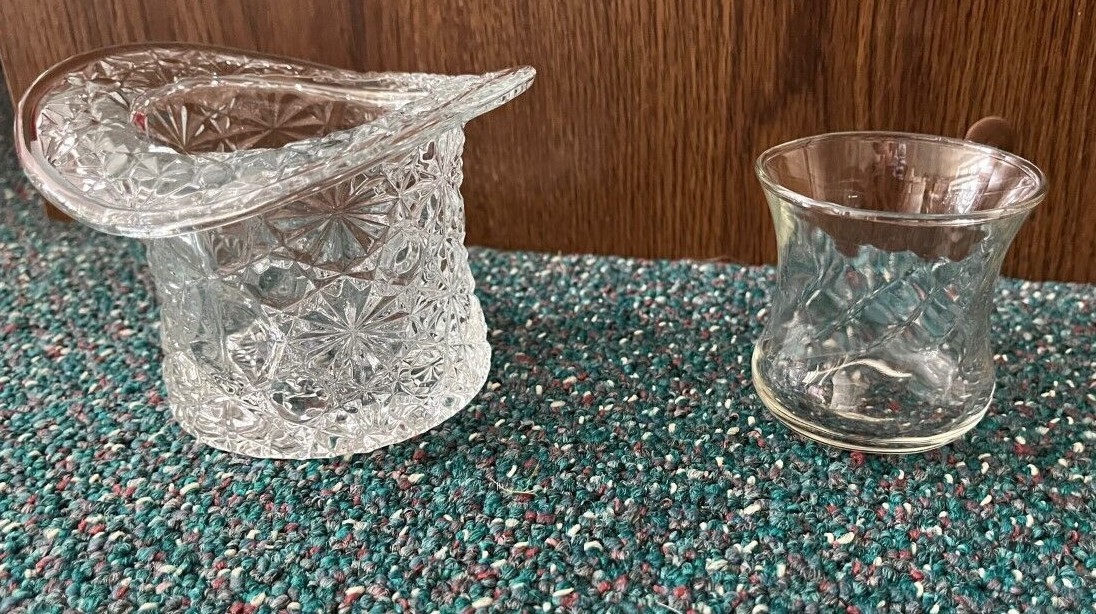VINTAGE CLEAR CUT GLASS "TOP HAT" CANDLE HOLDER DAISY & BUTTON PATTERN eBay