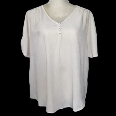 NWT Active USA Lightweight Women s Cream Button Blouse sz 1XL
