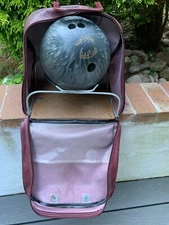 High Skore Gold Seal Green Marbled Bowling Ball with Carrying Bag