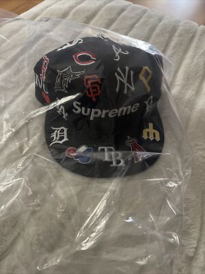 Supreme MLB Multi Logo Hat Size 7 1/2 Navy Authenticated Supreme MLB Multi Logo Hat Size 7 1/2 Navy Authenticated