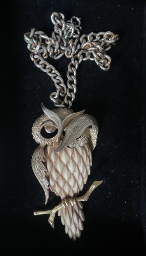 VINTAGE RAZZA SHY SLEEPY OWL ARTICULATING BRANCH PENDANT NECKLACE