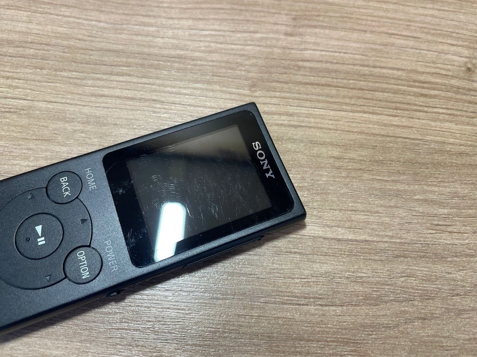 SONY Walkman NW-E394 Schwarz – Kompakter MP3-Player mit 8 GB Speicher | GEPRÜFT - Bild 4 von 4