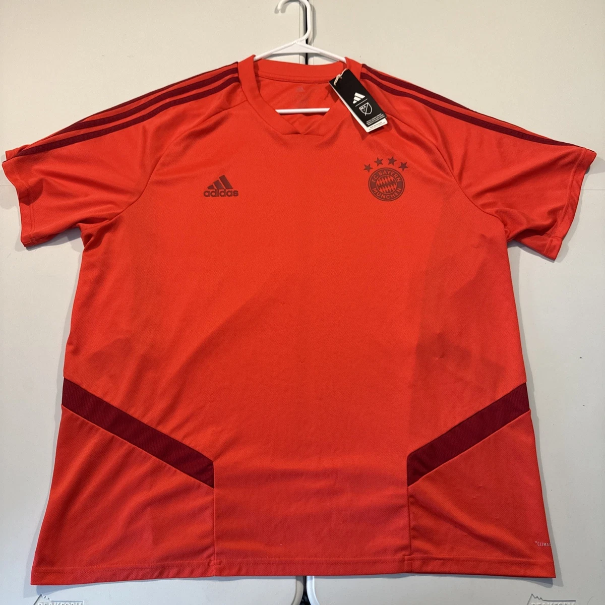 adidas Bayern Munich Size 2XL International Club Soccer Fan