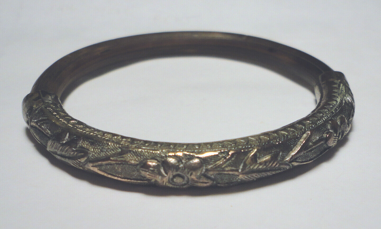 ANTIQUE Chinese BAMBOO Silver Plated REPOUSSE BANGLE BRACELET Flowers/Leaves Popularna, najnowsza praca