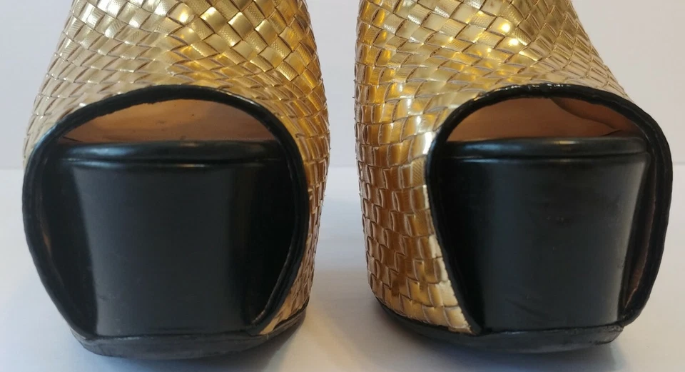 Alejandro Ingelmo Black & Gold Woven Platform Leather  Slingback Stiletto Heels - Image 3 of 4