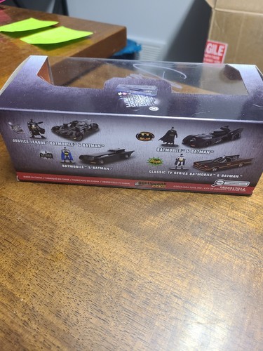 BEN AFFLECK SIGNED "BATMOBILE & BATMAN" (KB AUTHENTICS COA) Justince league. - Picture 4 of 4