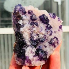 152g Beautiful Natural Pyramid Purple Fluorite Quartz Crystal Mineral Specimen