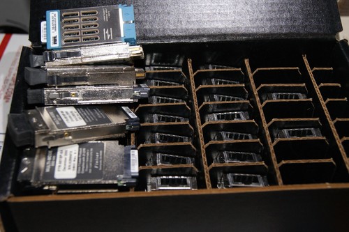 LOT of 100+6 FINISAR FCM-8519-2-T4 Active Copper GBIC 850nm Multi-Mode 8520+MIX - Picture 7 of 9