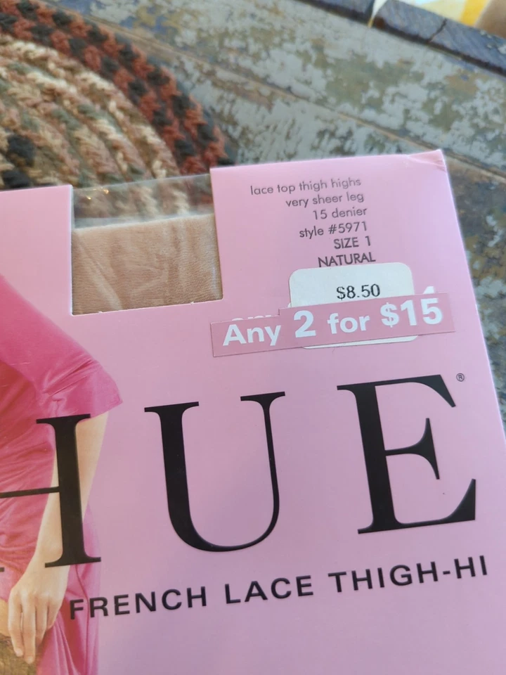 New HUE Womens French Lace Thigh High Stockings Very Sheer Leg Size 1 Natural - Image 3 of 4