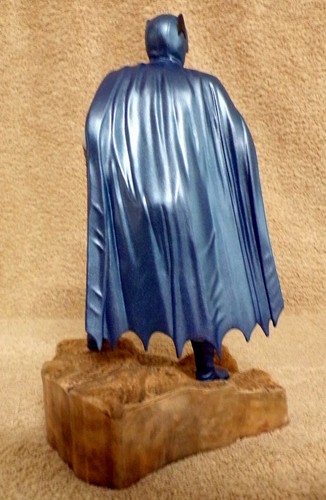 ADAM WEST BATMAN 8 1/2" Moebius Model w PROFESSIONAL BUILD & PAINT - Picture 5 of 6