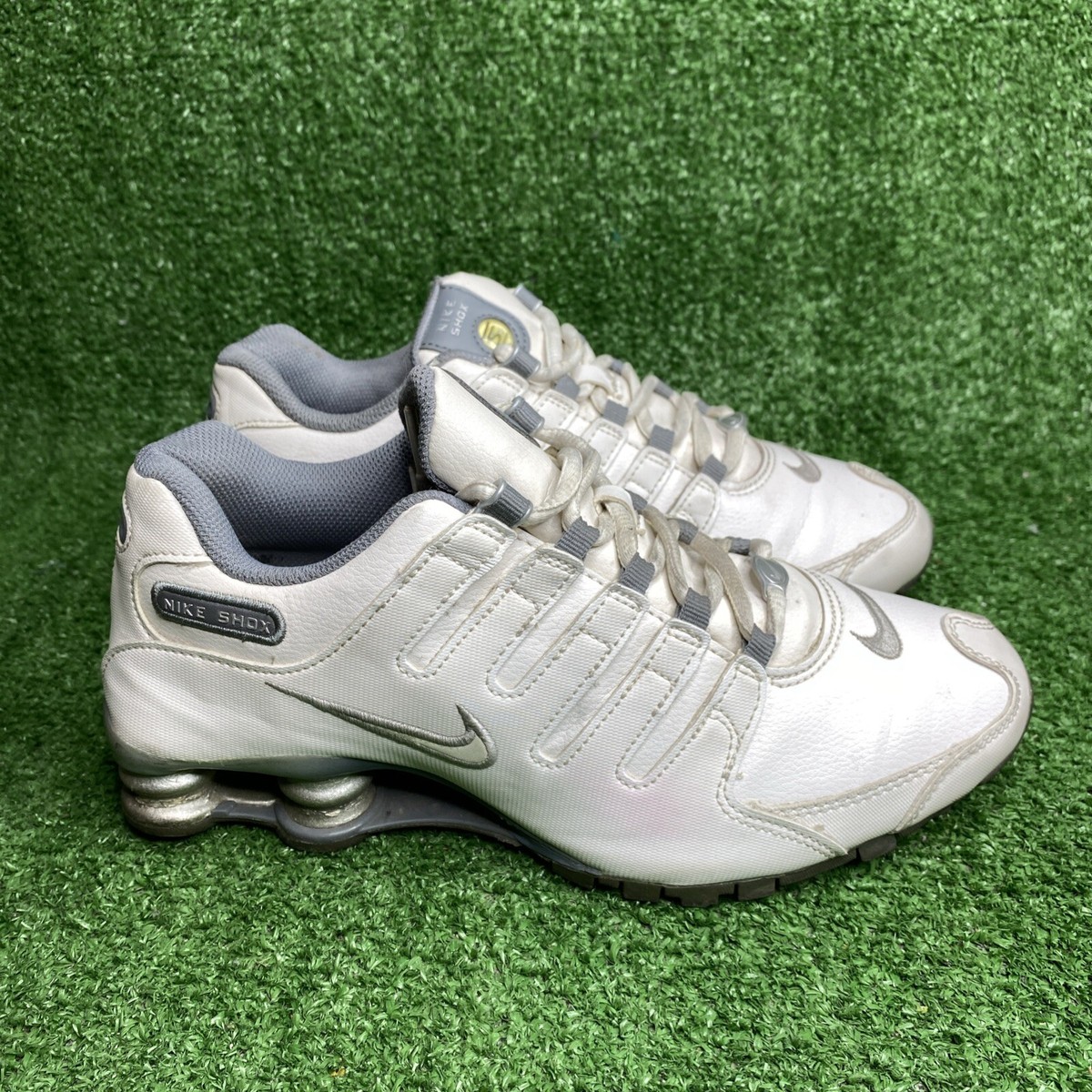 【新品未使用】NIKE AIR SHOX NZ e6cab6f635a4.jpg?width=3840&