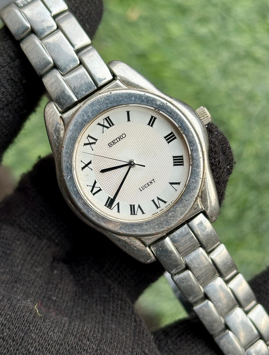 時計 SEIKO. LUCENT 未使用 SEIKO LUCENT クォーツ 電池交換済 純正革ベルト 腕時計
