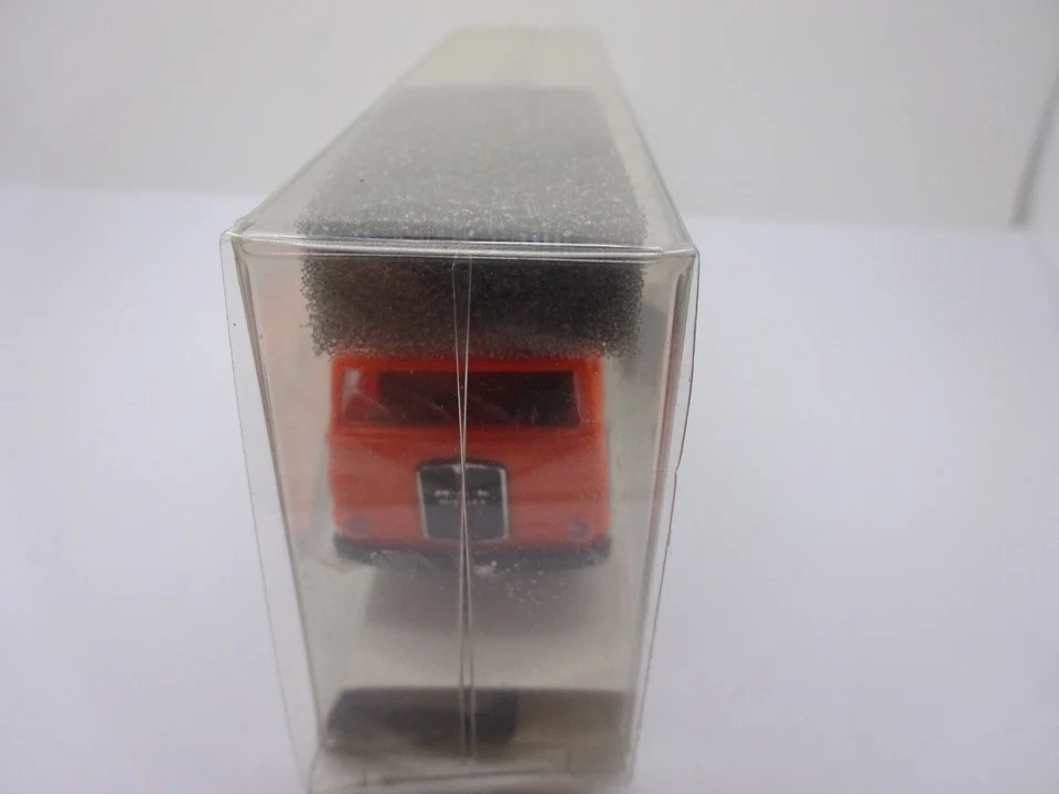 Brekina: Camion Cisterna MAN Nr. 81025 (GK118) - Immagine 2 di 4