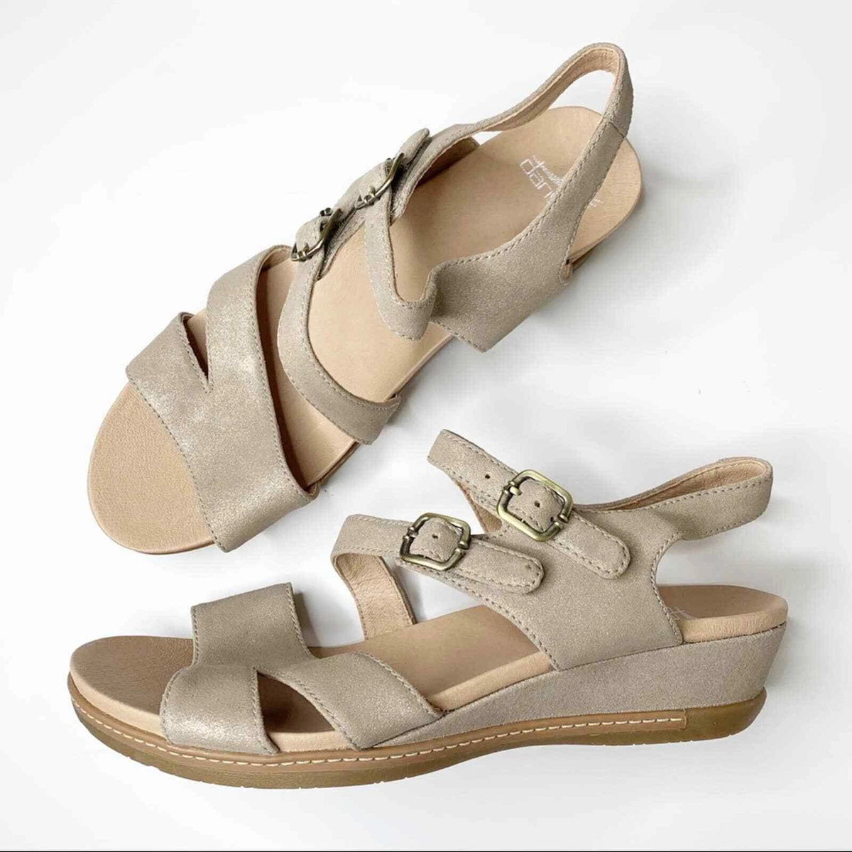 Closed toe best sale dansko sandals