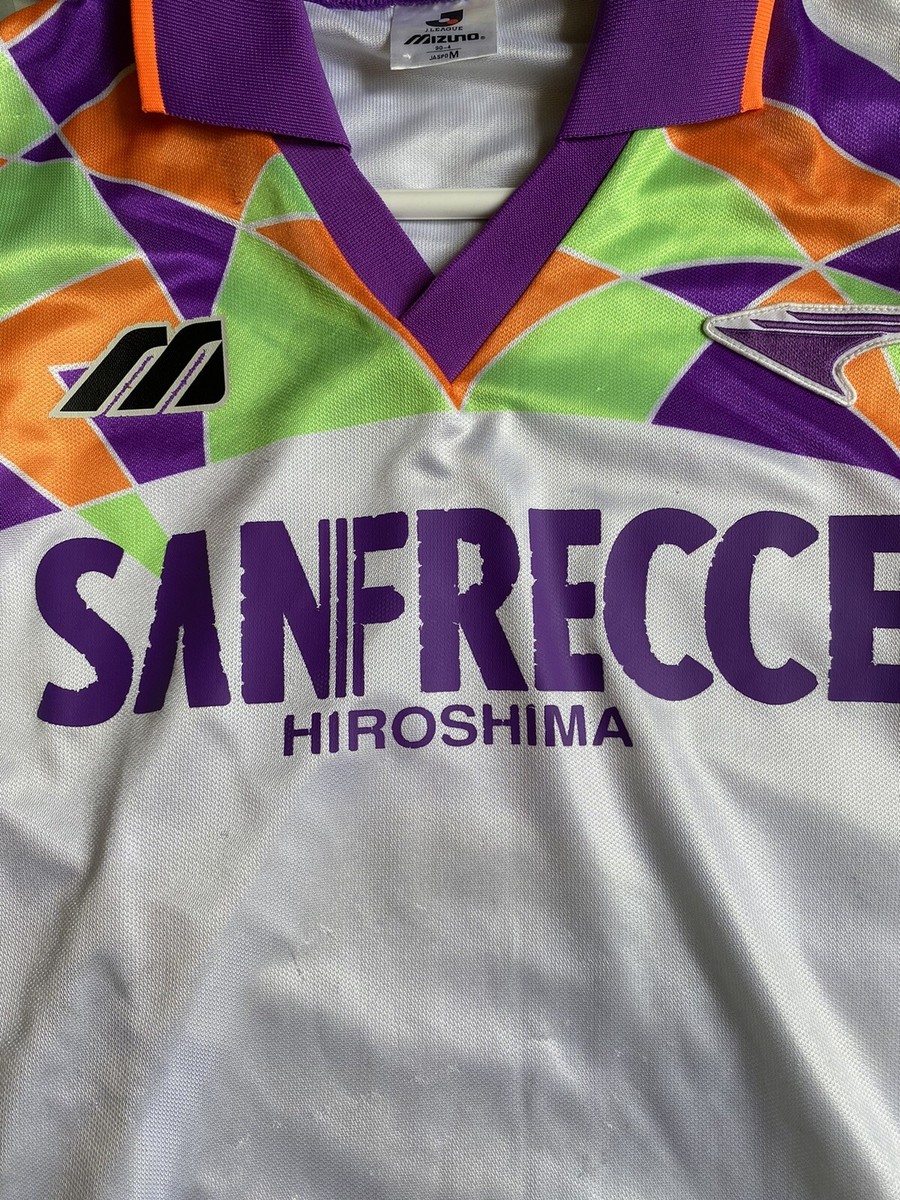 Vintage Mizuno Sanfrecce Hiroshima Away Soccer Jersey